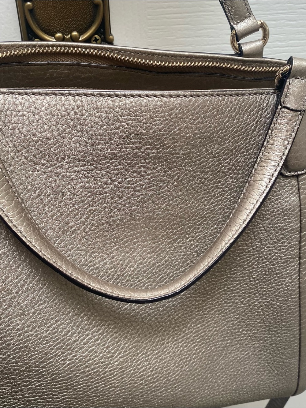 Gucci Metallic Pewter Soho Cellarius Leather Tote Bag Crossbody - Picture 7 of 12